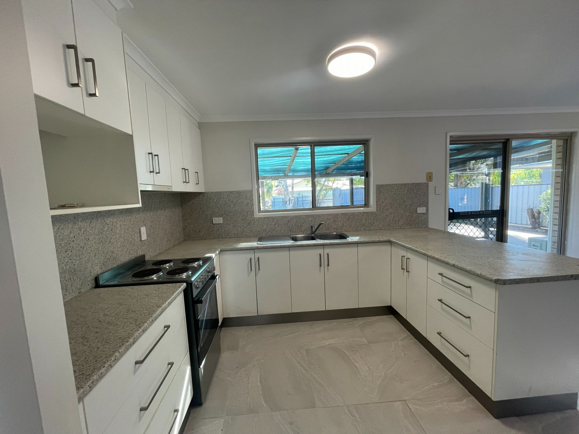 8 Wilby Pl, Emerald QLD 4720 - Thumbnail 7