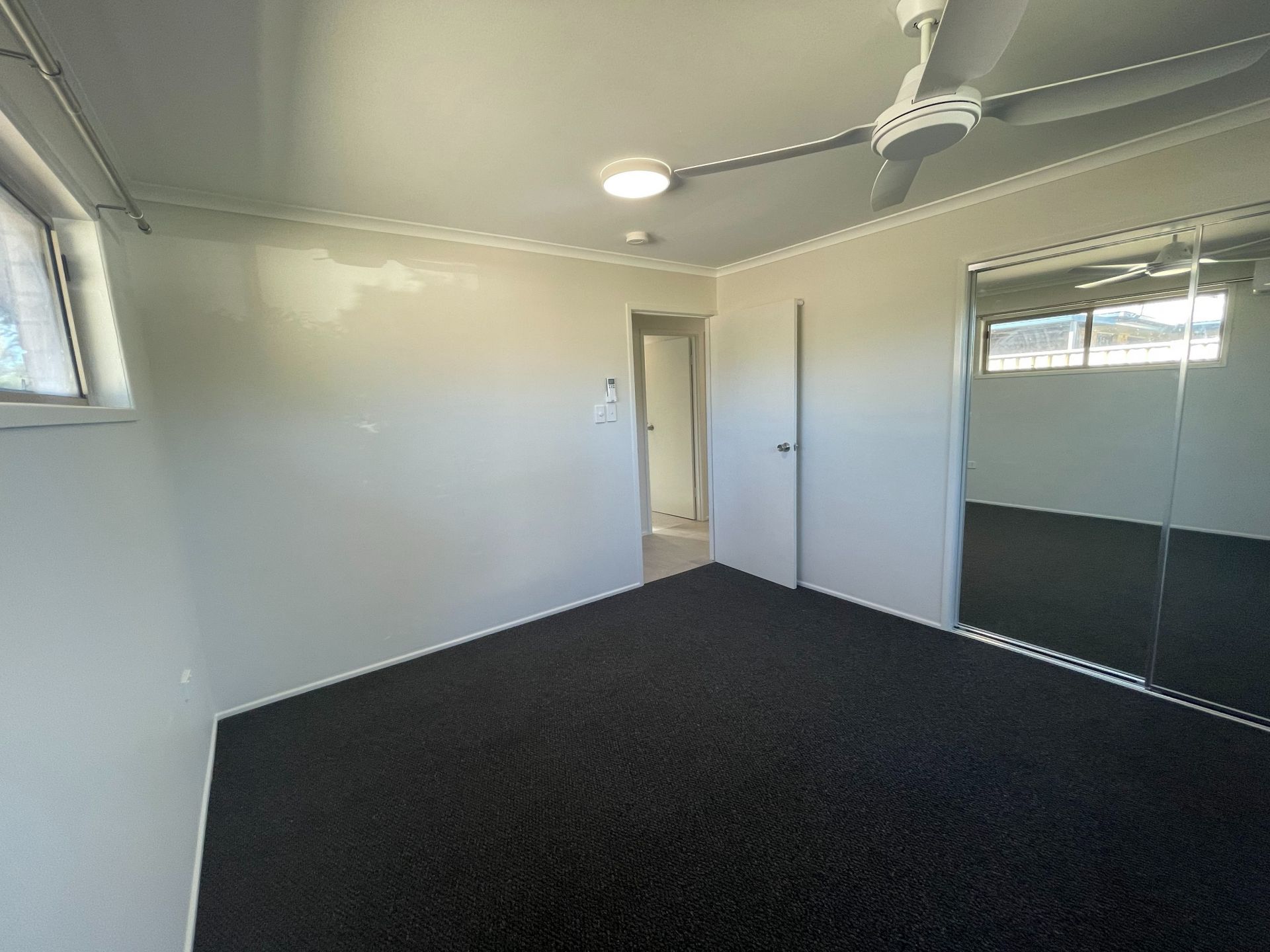 8 Wilby Pl, Emerald QLD 4720 - Thumbnail 14