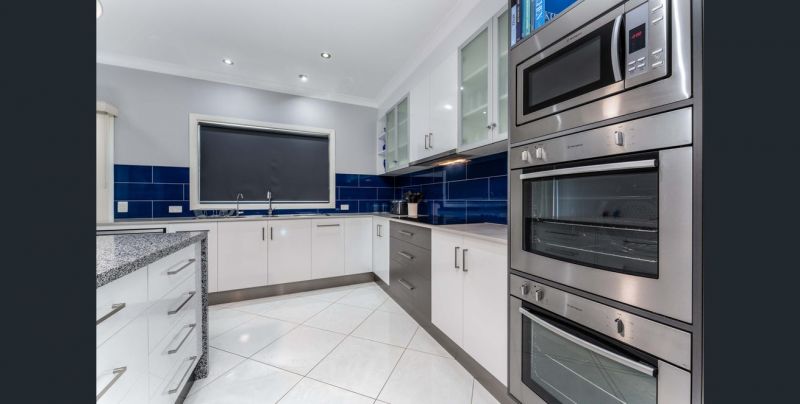 19 Huntley St, Capella QLD 4723 - Thumbnail 4