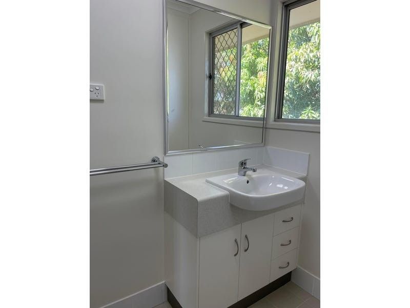 26 Old Airport Dr, Emerald QLD 4720 - Thumbnail 21
