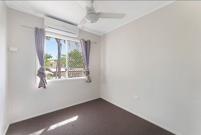 93 Anakie St, Emerald QLD 4720 - Thumbnail 8