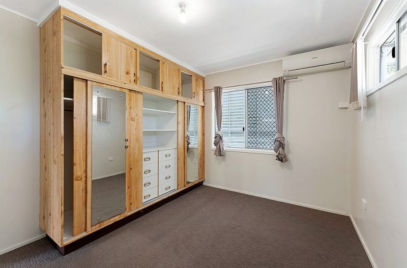 93 Anakie St, Emerald QLD 4720 - Thumbnail 11