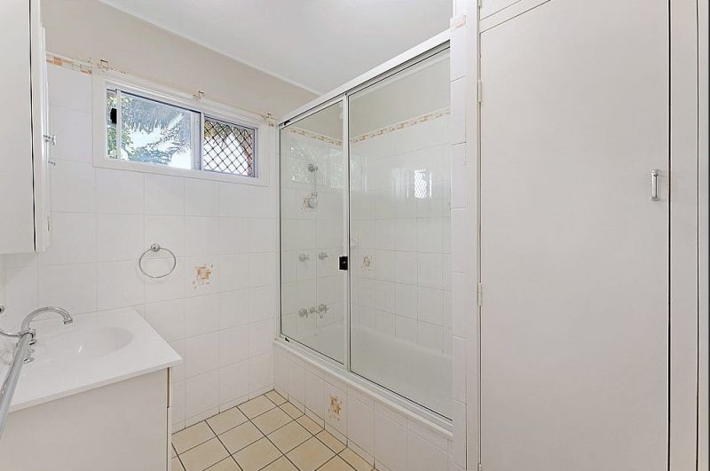 93 Anakie St, Emerald QLD 4720 - Thumbnail 14