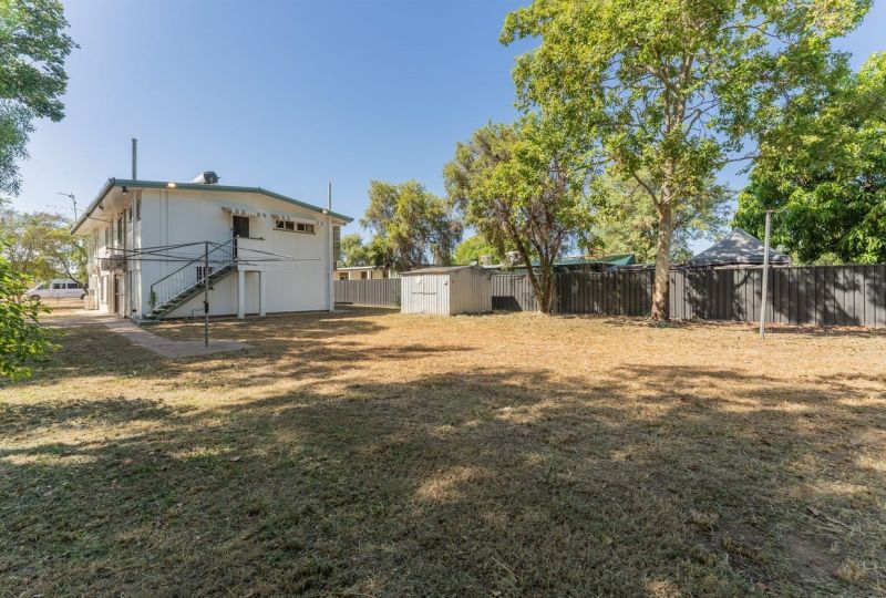 93 Anakie St, Emerald QLD 4720 - Thumbnail 20