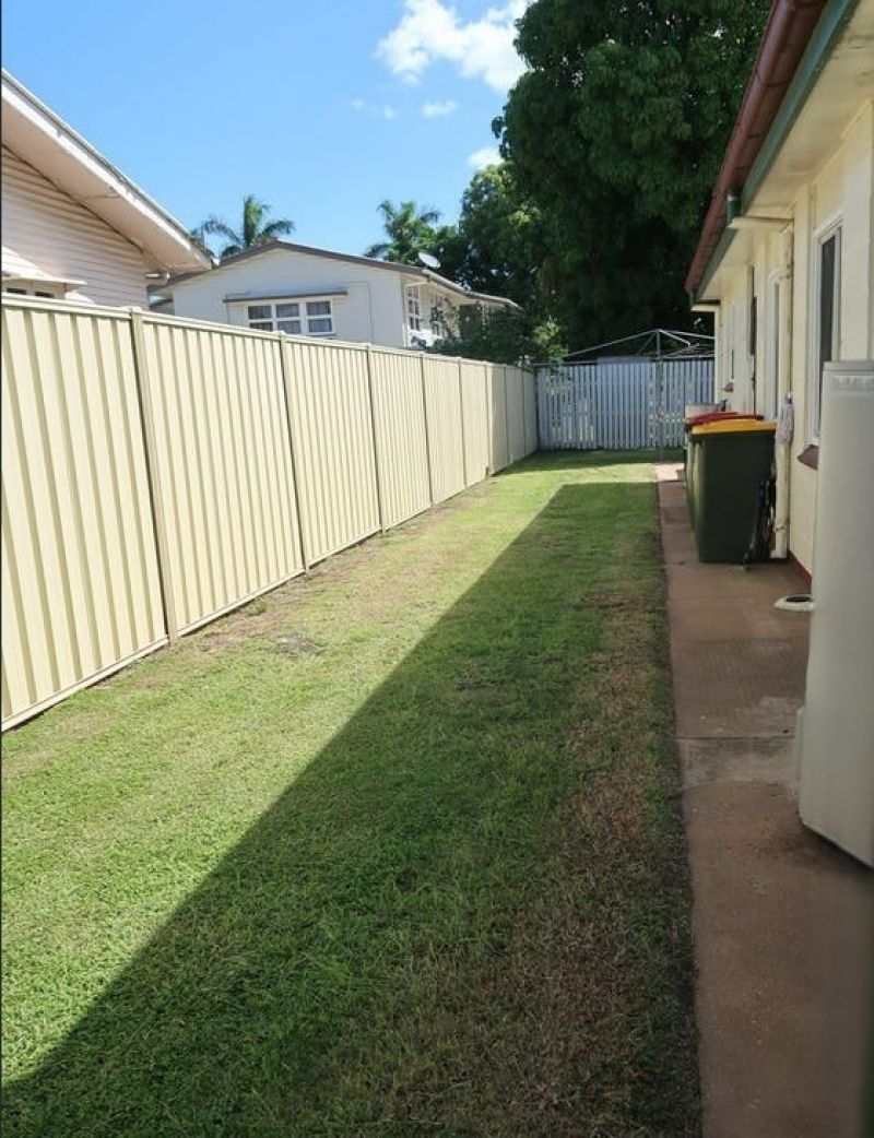Unit 2 / 20 Old Airport Dr, Emerald QLD 4720 - Thumbnail 7