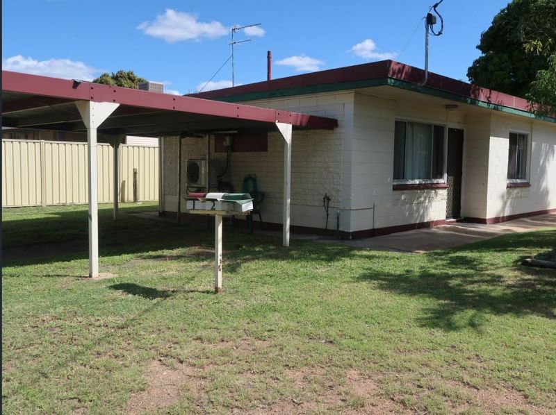 Unit 2 / 20 Old Airport Dr, Emerald QLD 4720