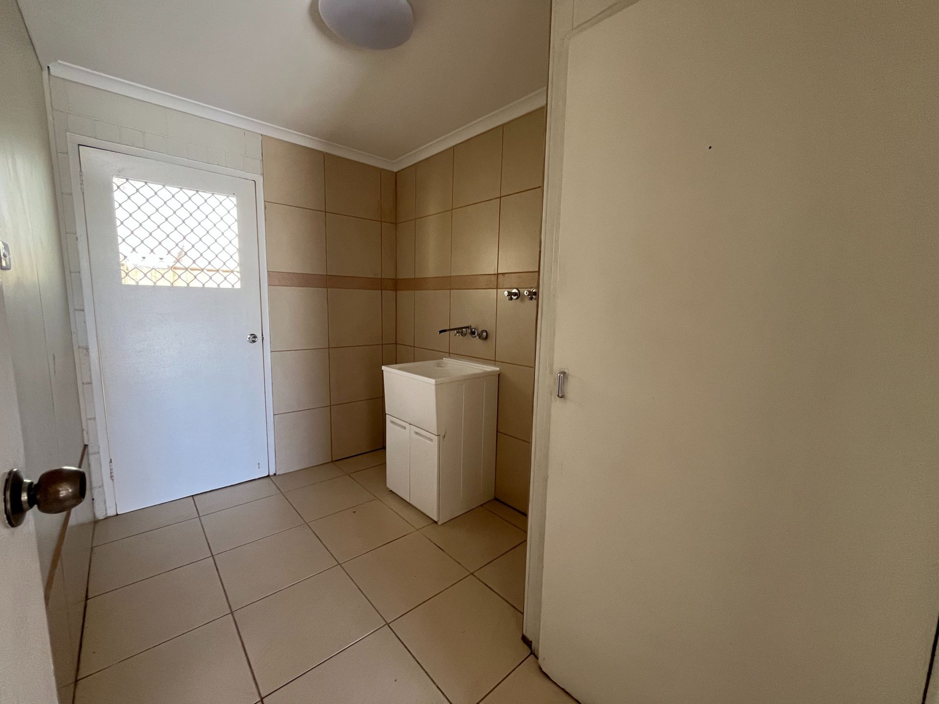 14 Moody St, Emerald QLD 4720 - Thumbnail 14