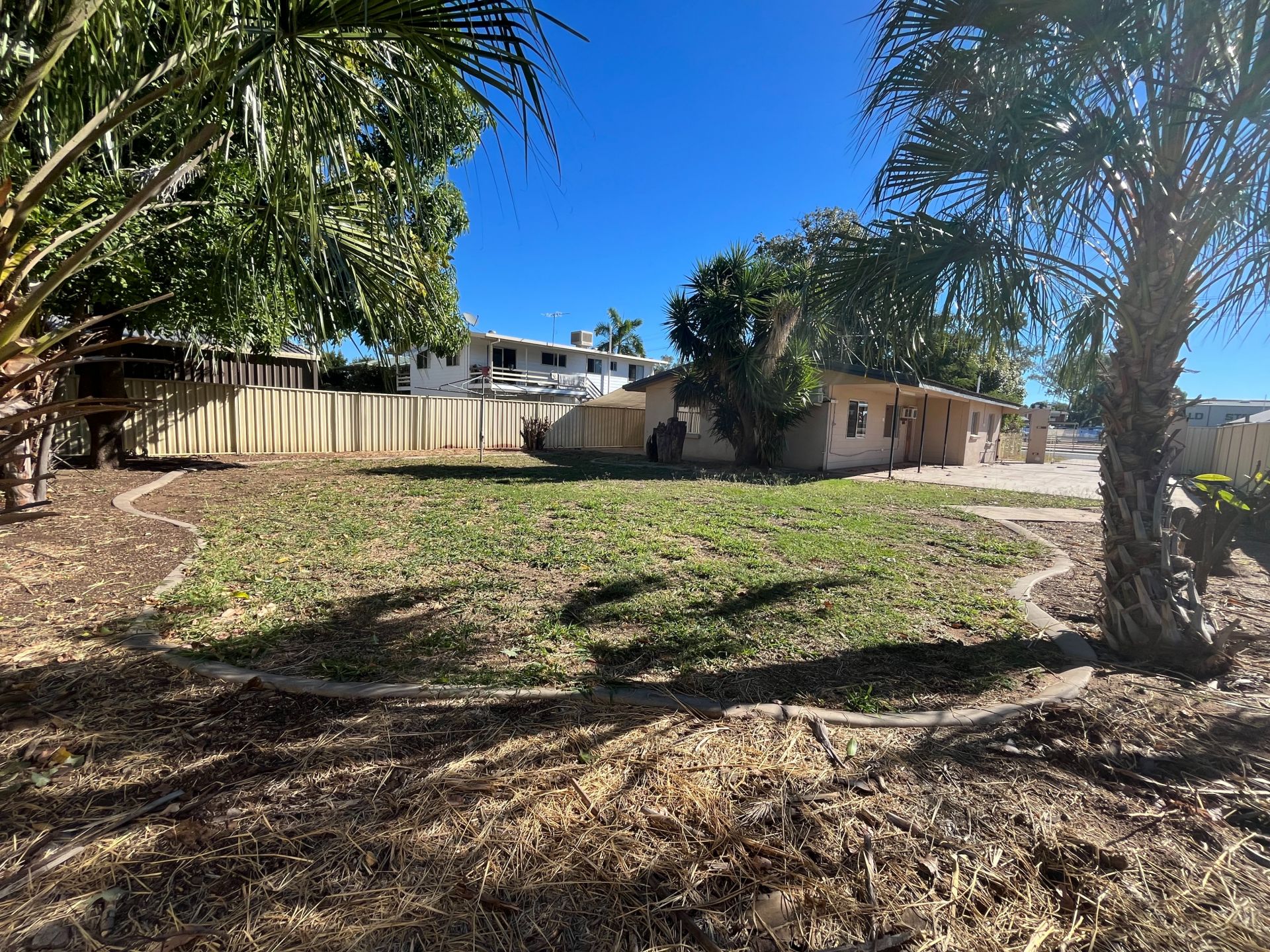 14 Moody St, Emerald QLD 4720 - Thumbnail 18