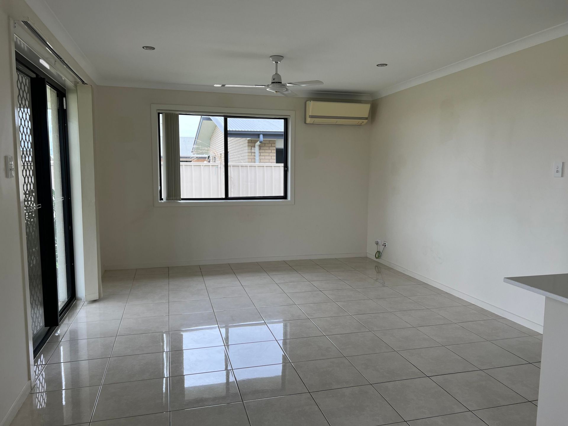14 Jade St, Emerald QLD 4720 - Thumbnail 5