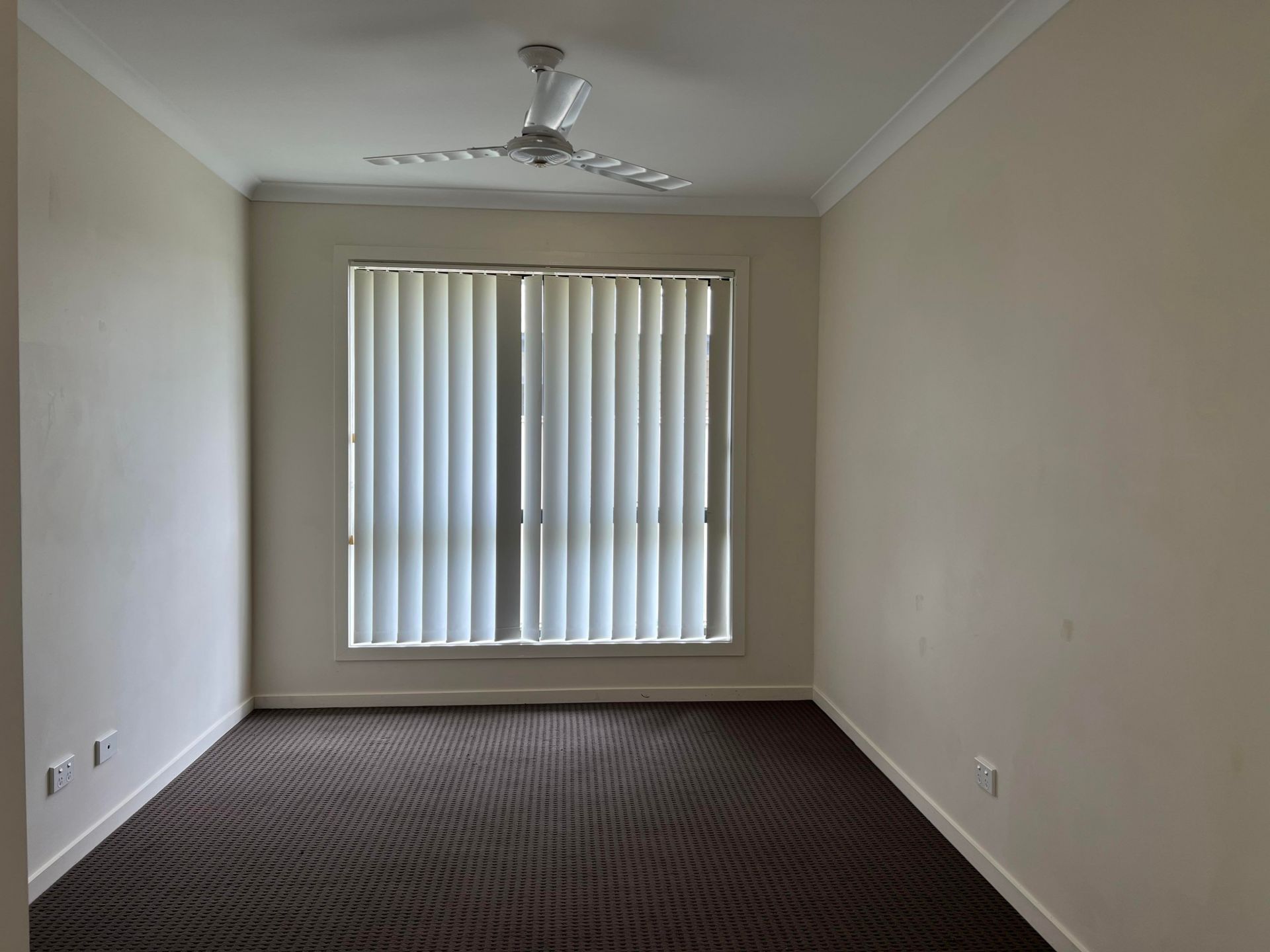 14 Jade St, Emerald QLD 4720 - Thumbnail 7