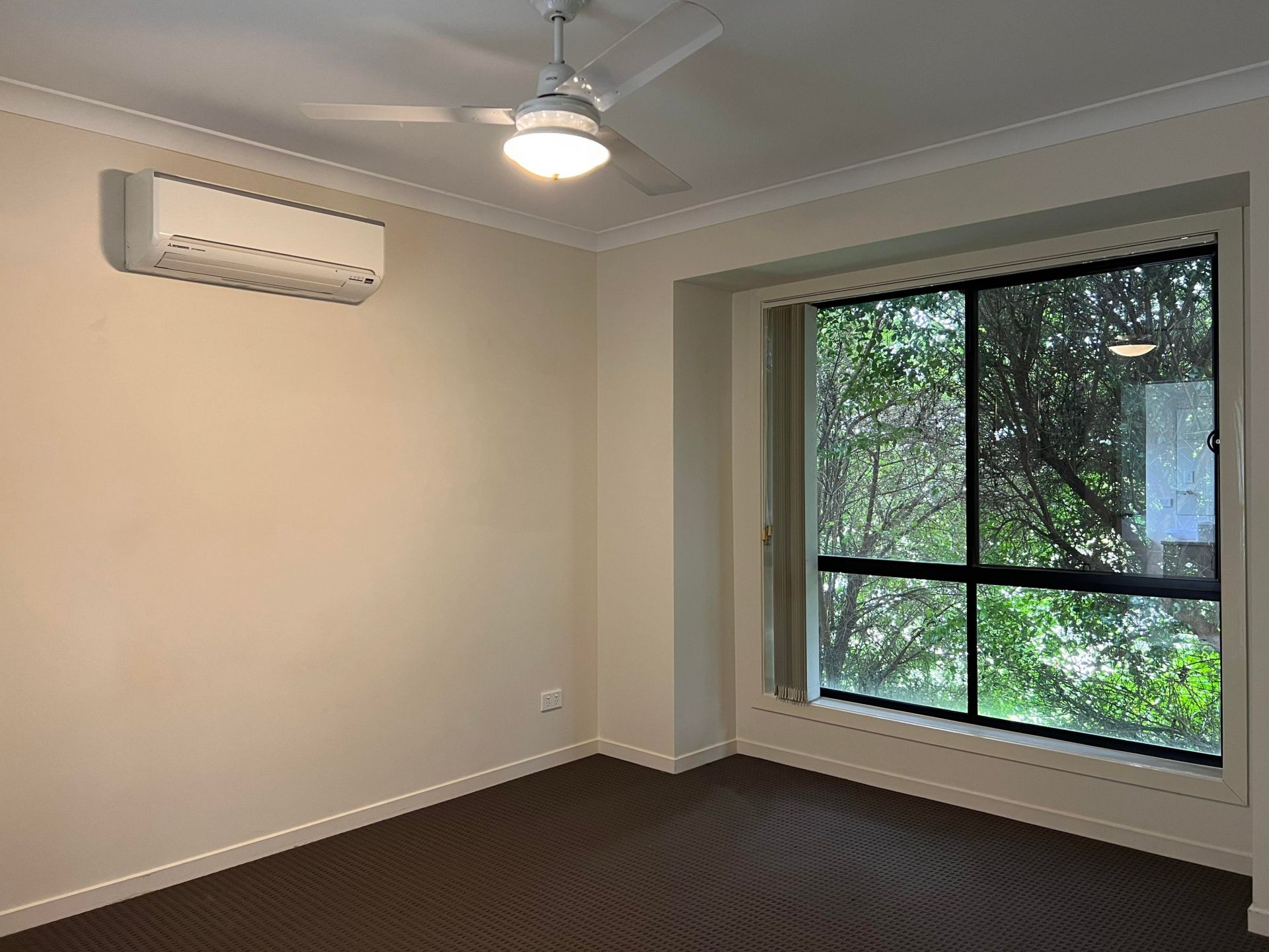 14 Jade St, Emerald QLD 4720 - Thumbnail 9