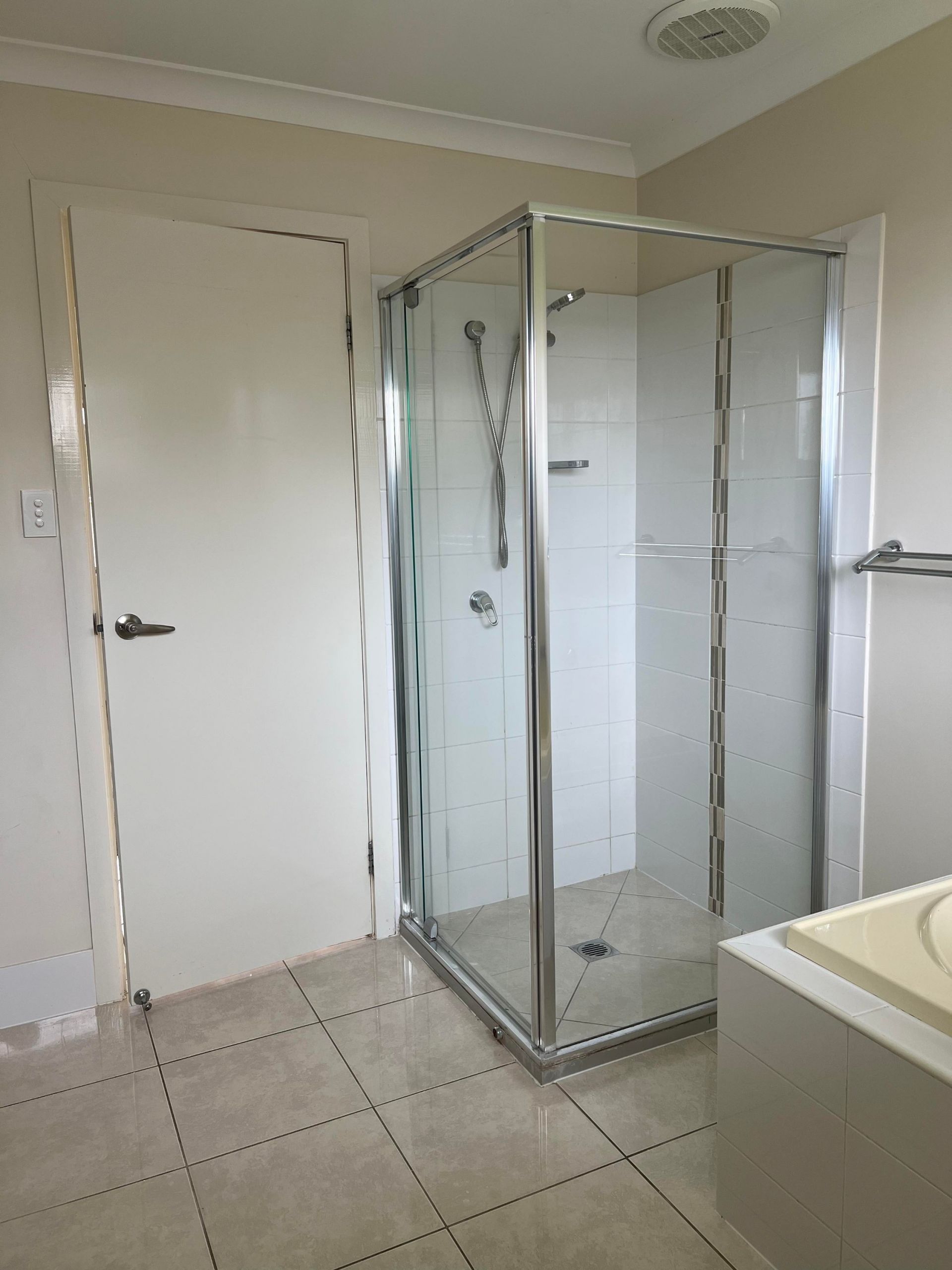 14 Jade St, Emerald QLD 4720 - Thumbnail 19
