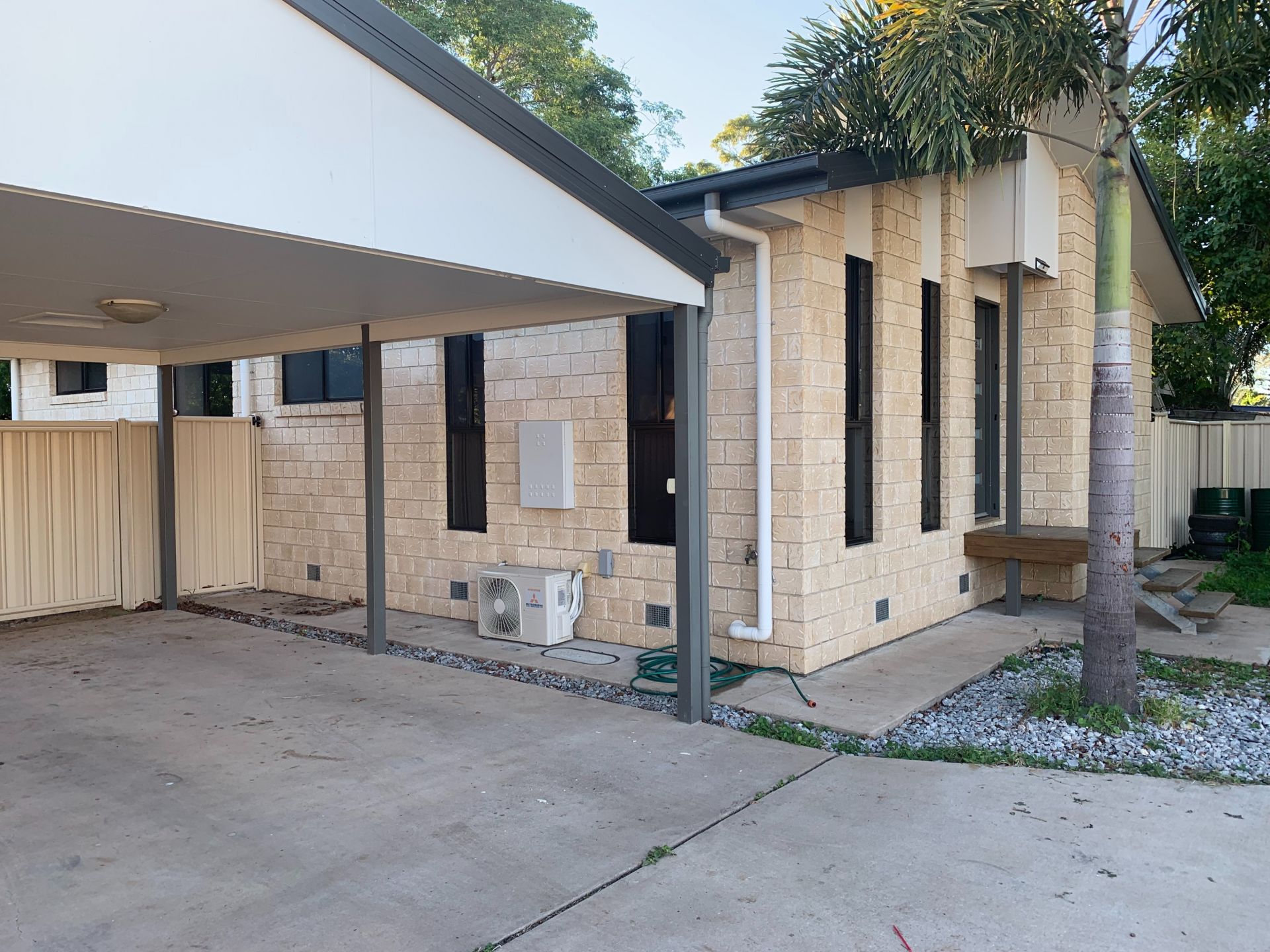 105A Anakie St, Emerald QLD 4720 - Thumbnail 2