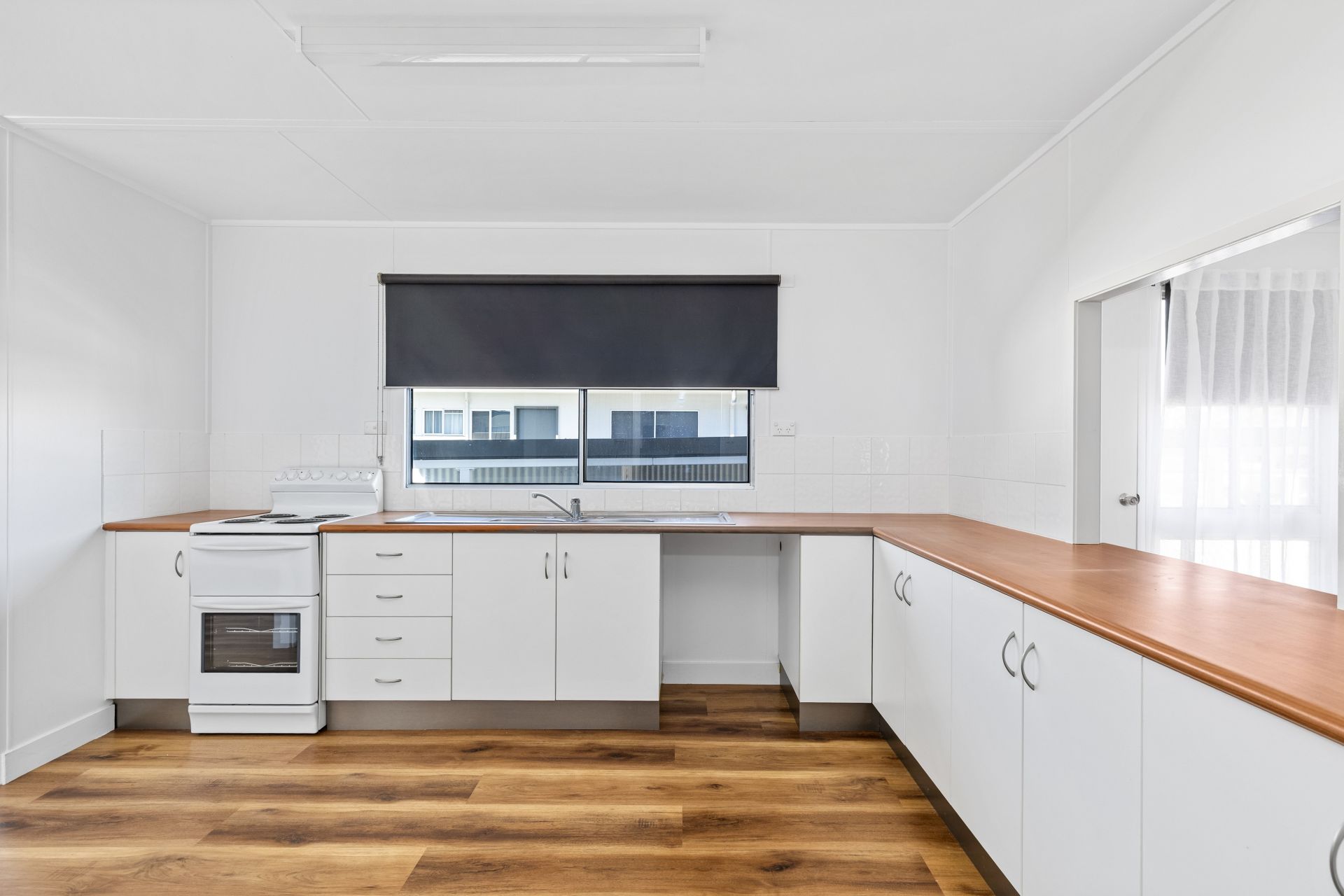 Unit 1a / 1 Edwards Pl, Emerald QLD 4720 - Thumbnail 5