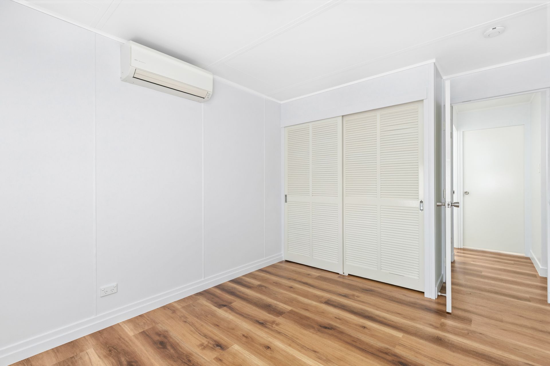 Unit 1a / 1 Edwards Pl, Emerald QLD 4720 - Thumbnail 11