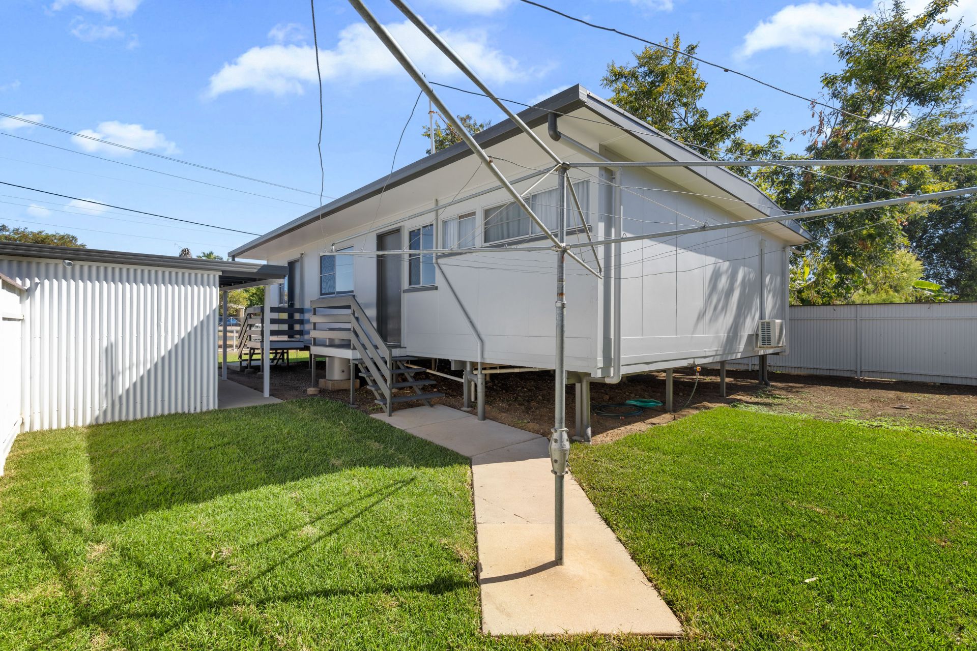 Unit 1a / 1 Edwards Pl, Emerald QLD 4720 - Thumbnail 15