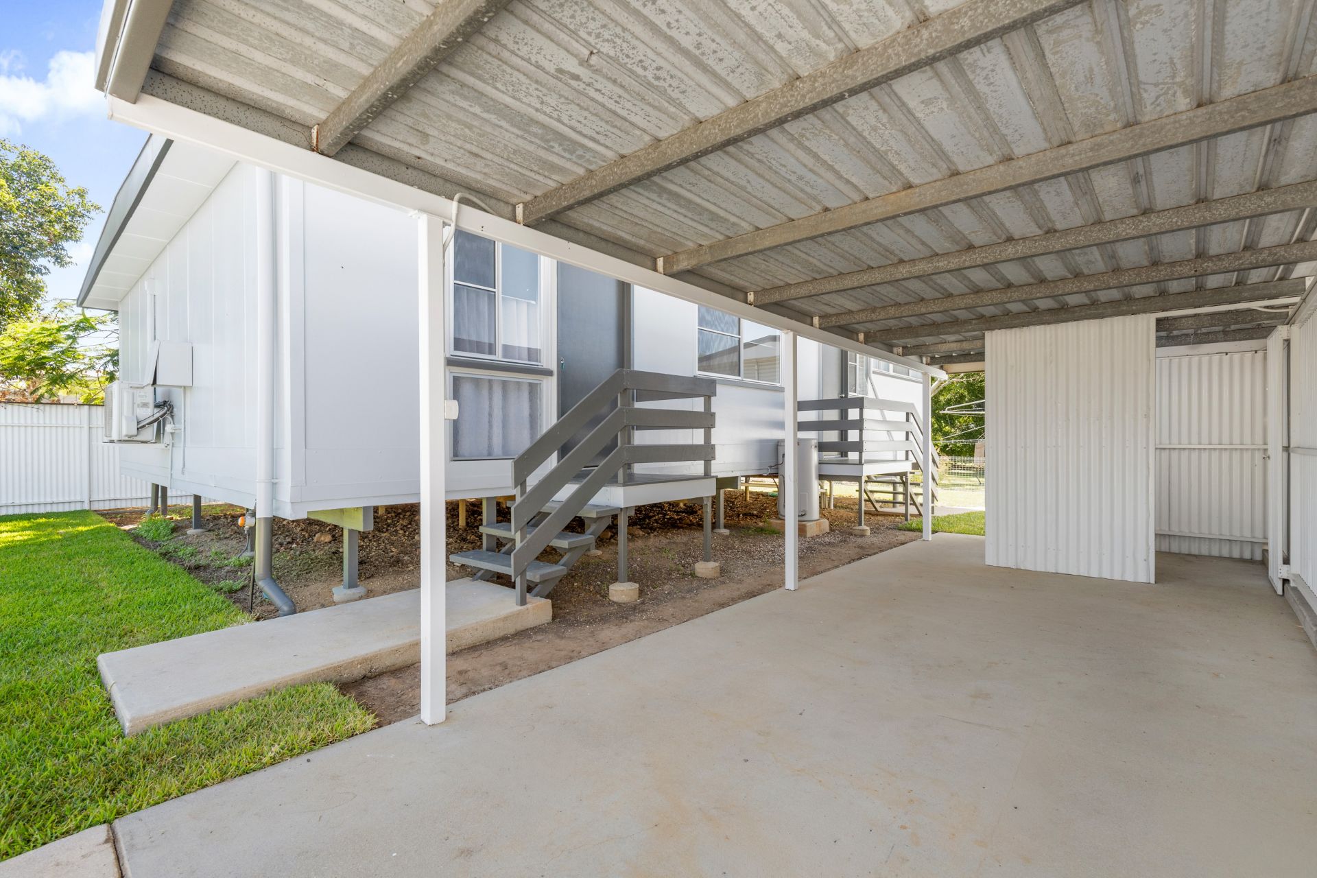 Unit 1a / 1 Edwards Pl, Emerald QLD 4720 - Thumbnail 17