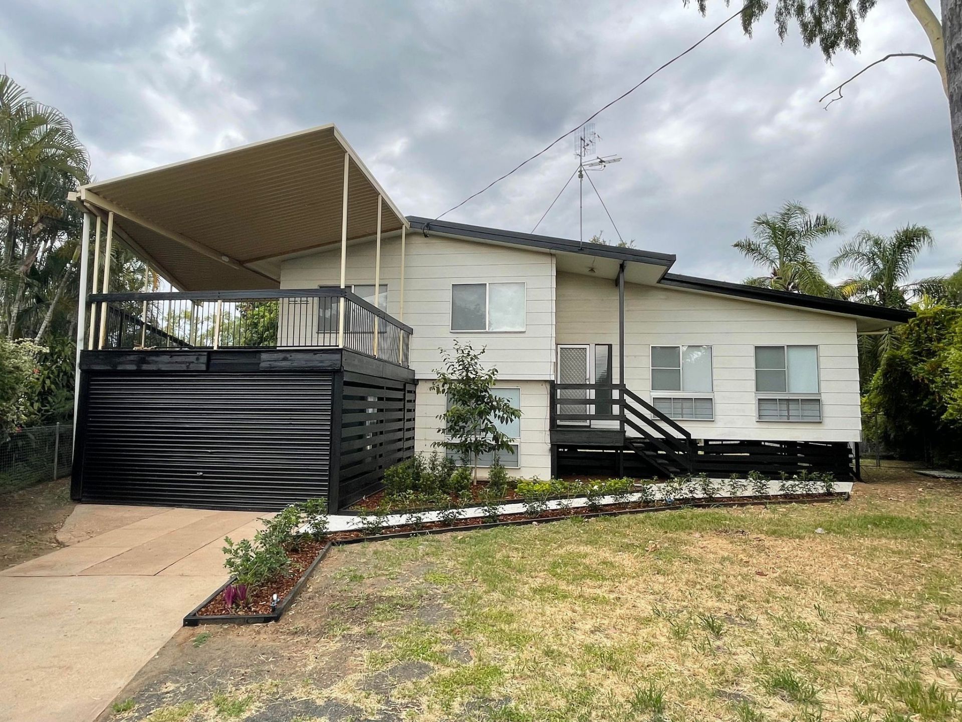 2 Pryor Pl, Emerald QLD 4720