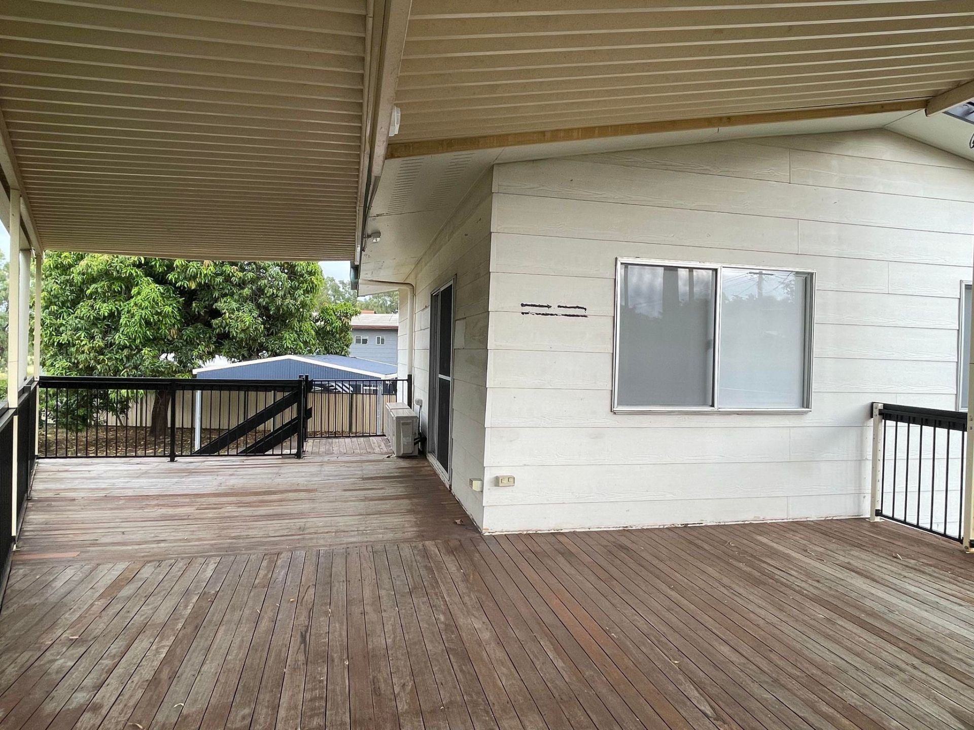 2 Pryor Pl, Emerald QLD 4720 - Thumbnail 20