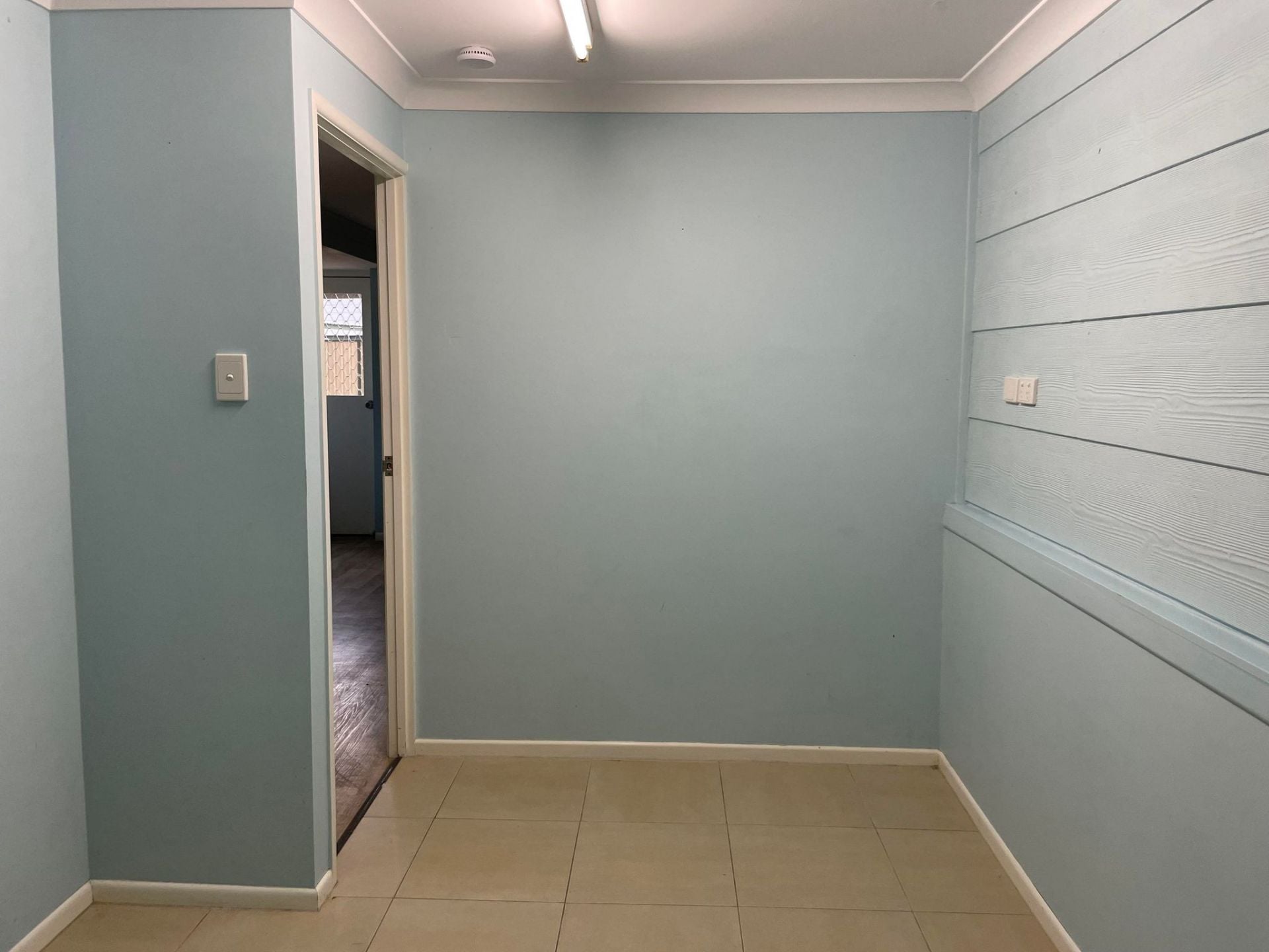 2 Pryor Pl, Emerald QLD 4720 - Thumbnail 24