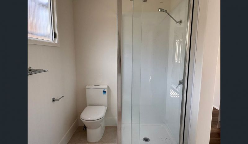 Unit 1 / 2 Hillcrest St, Emerald QLD 4720 - Thumbnail 8