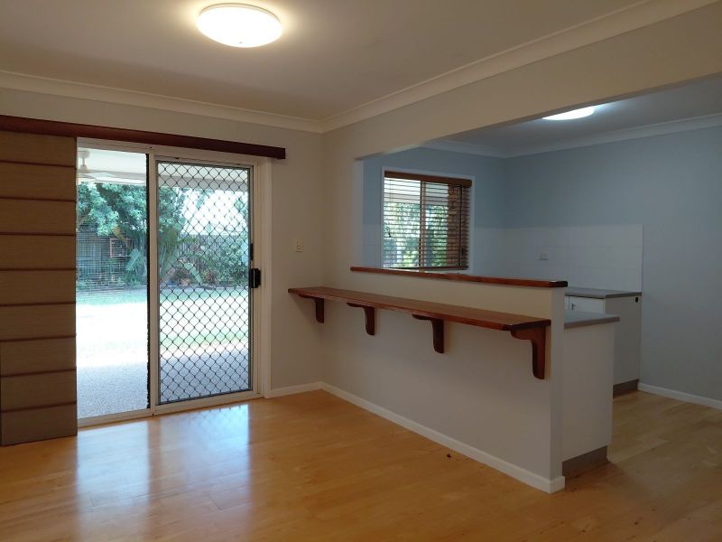 7 Park Av, Emerald QLD 4720 - Thumbnail 4