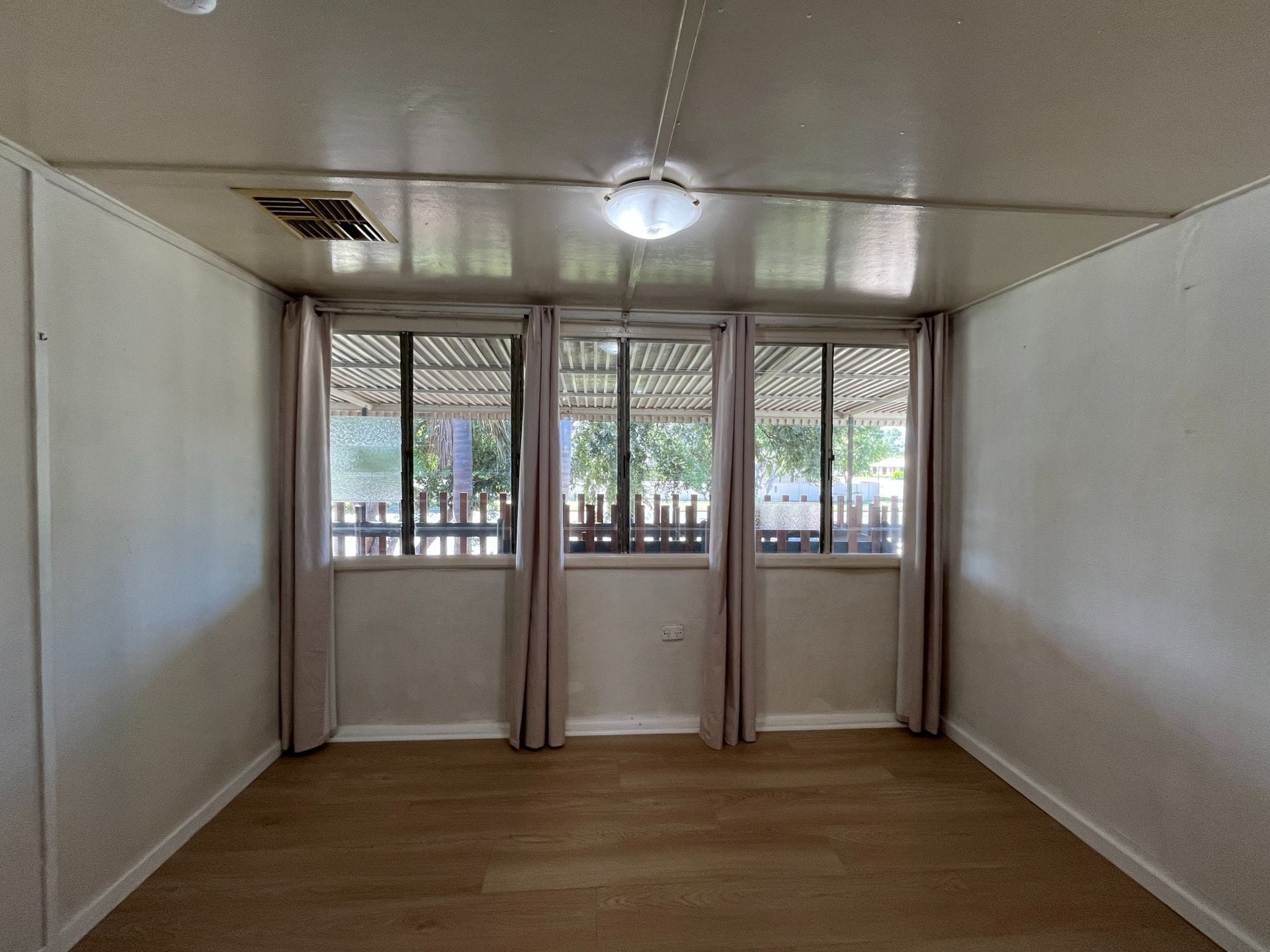 65 Retro St, Emerald QLD 4720 - Thumbnail 19