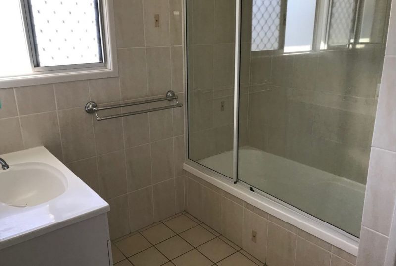 7 Delta Pine Pl, Emerald QLD 4720 - Thumbnail 6