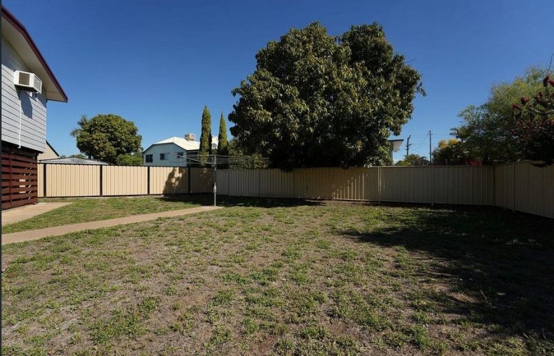 7 Delta Pine Pl, Emerald QLD 4720 - Thumbnail 11