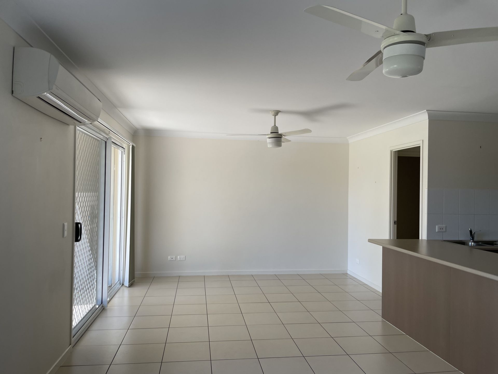 Unit 2 / 6 Sullivan St, Emerald QLD 4720 - Thumbnail 6