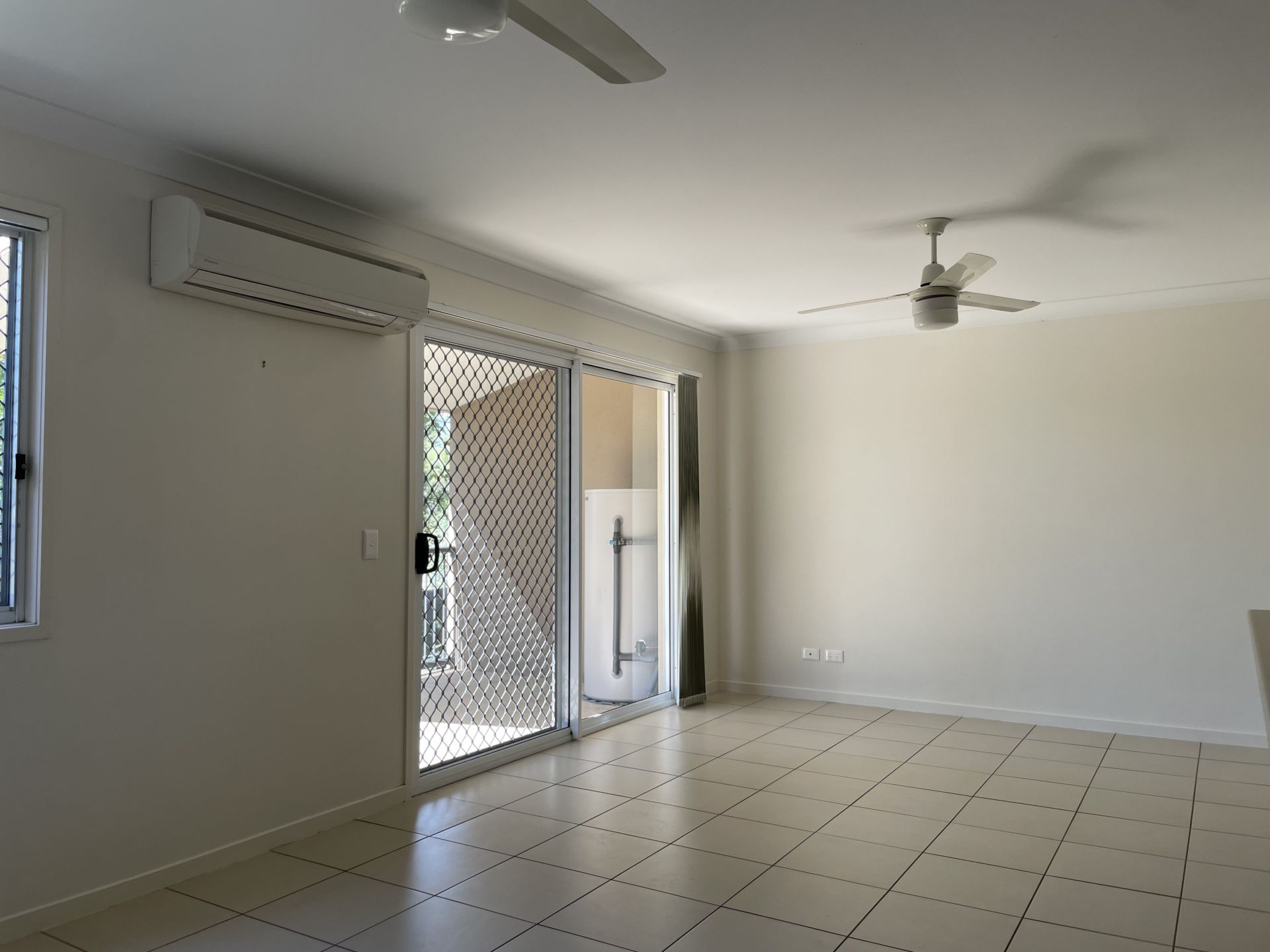 Unit 2 / 6 Sullivan St, Emerald QLD 4720 - Thumbnail 7