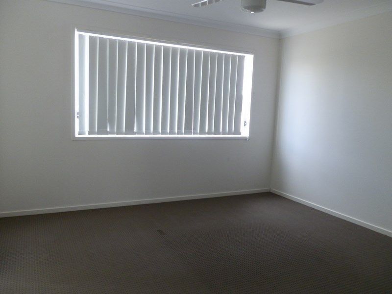 Unit 2 / 6 Sullivan St, Emerald QLD 4720 - Thumbnail 14