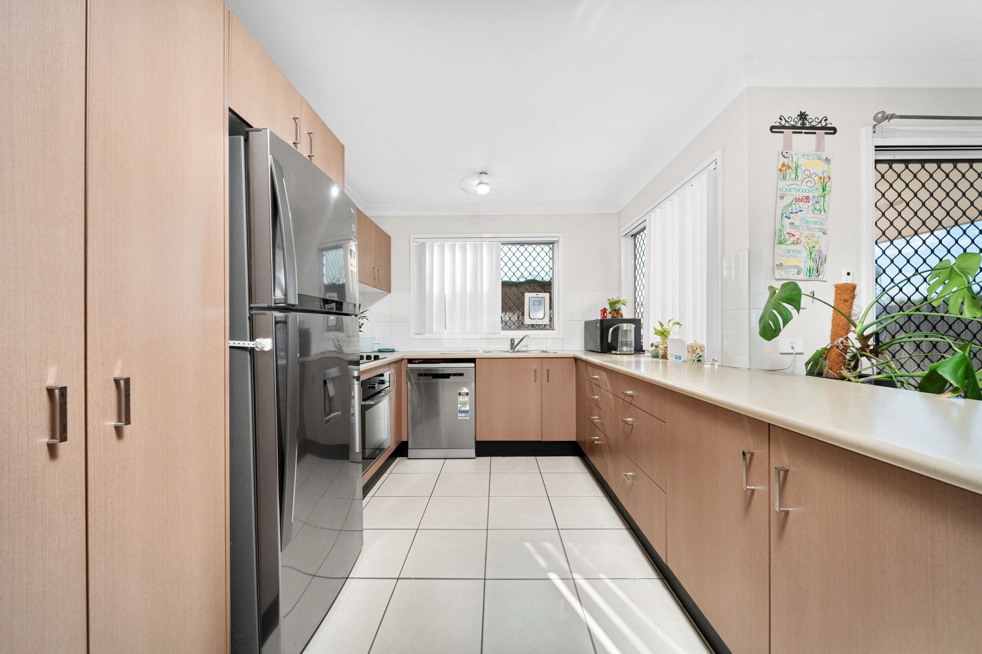 Unit 24 / 6 Sullivan St, Emerald QLD 4720 - Thumbnail 5