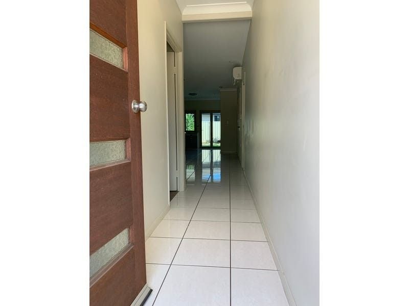 Unit 3 / 17 Mooney Cr, Emerald QLD 4720 - Thumbnail 3