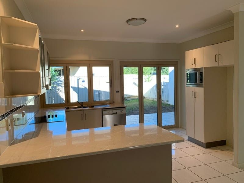 Unit 3 / 17 Mooney Cr, Emerald QLD 4720 - Thumbnail 6