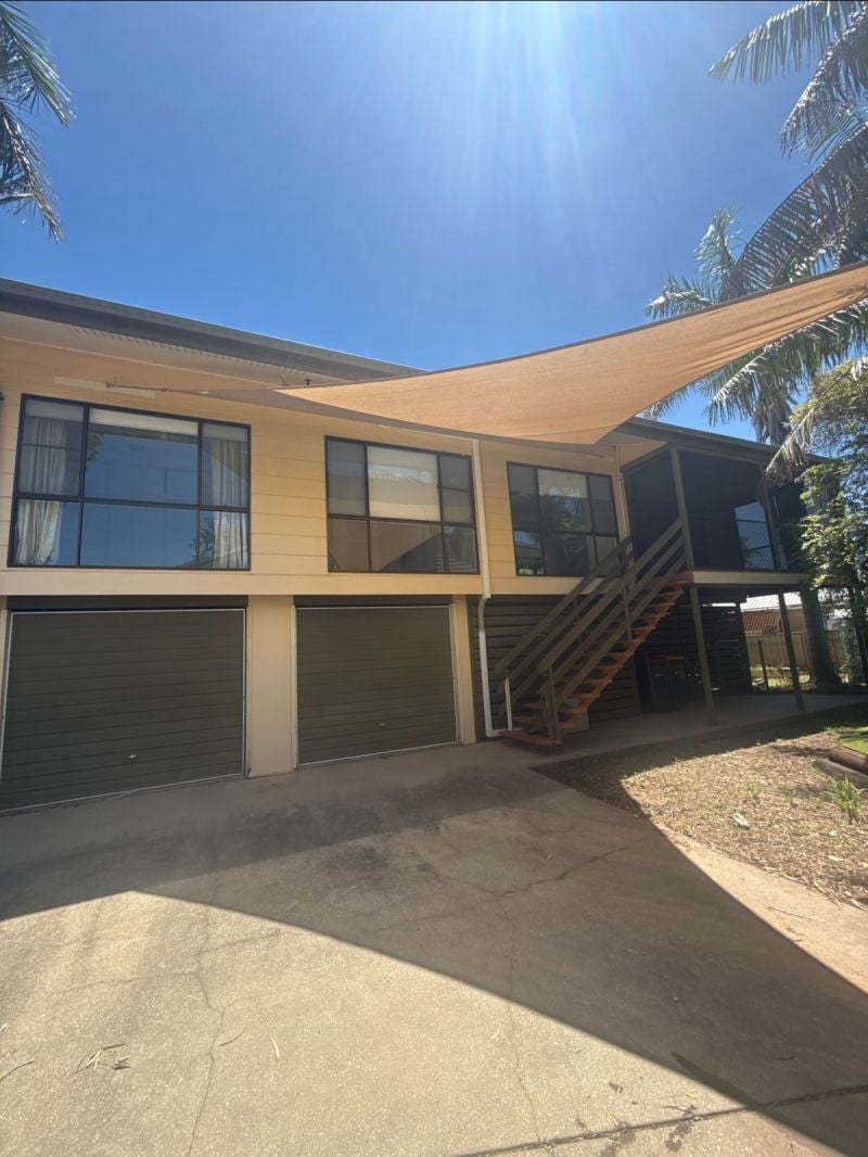 7 Andrew Pl, Emerald QLD 4720 - Thumbnail 2