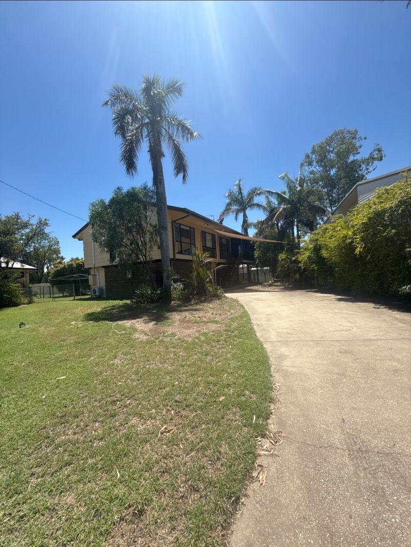 7 Andrew Pl, Emerald QLD 4720