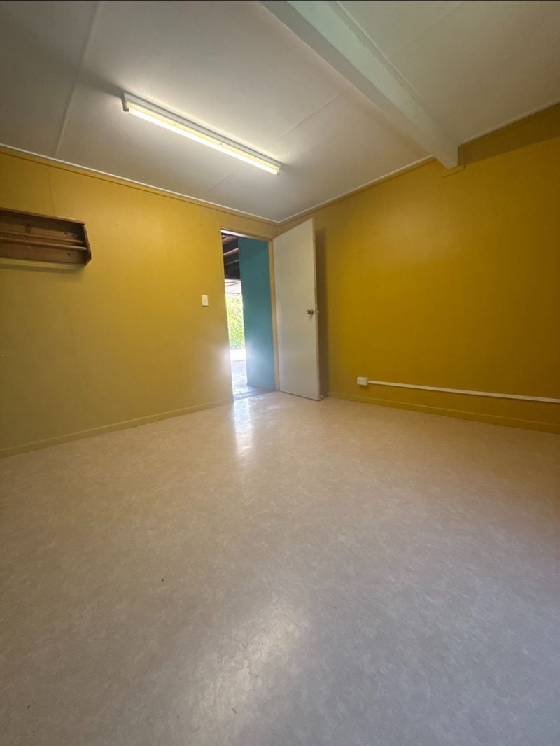 7 Andrew Pl, Emerald QLD 4720 - Thumbnail 19
