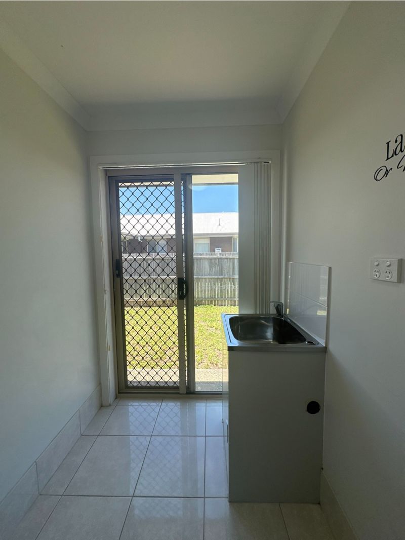 5 Jade St, Emerald QLD 4720 - Thumbnail 15
